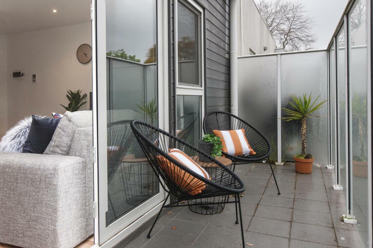 Heart Of Highett Apartment By Ready Set Host Melbourne Exterior photo